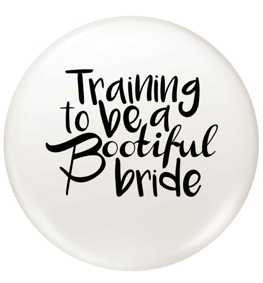 Get motivated and get fit for your big day! Our workout quotes and designs will get you ready to sweat! Perfect for any bride, groom or bridesmaid to be!  small 25mm Pin badge
