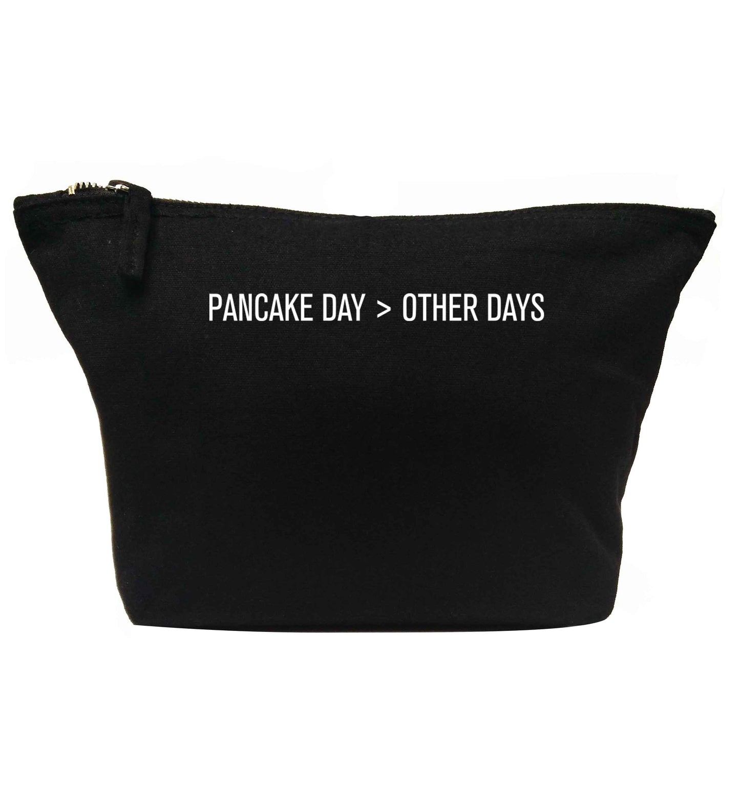 Pancake day > other days | Makeup / wash bag