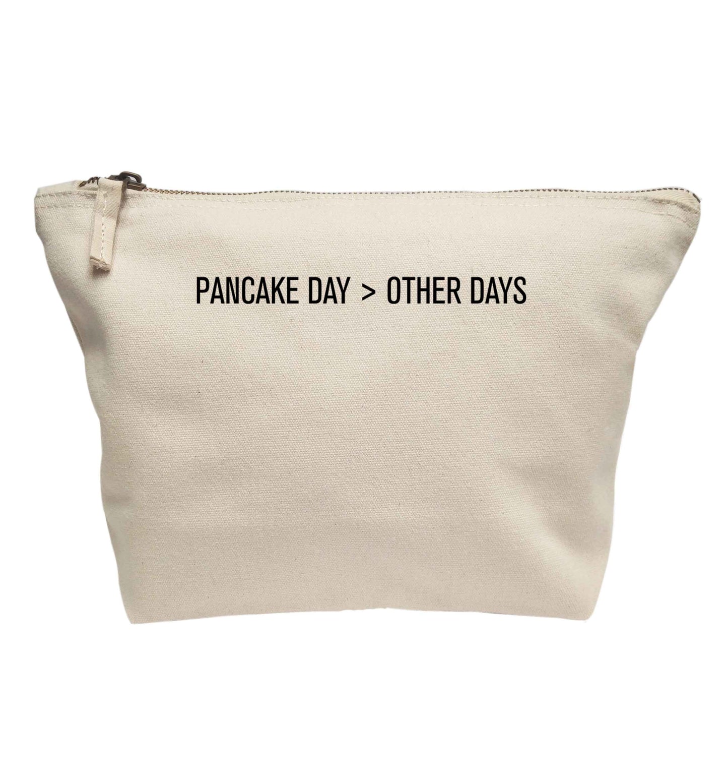 Pancake day > other days | Makeup / wash bag