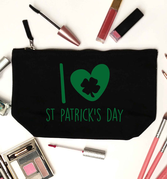 I love St.Patricks day black makeup bag