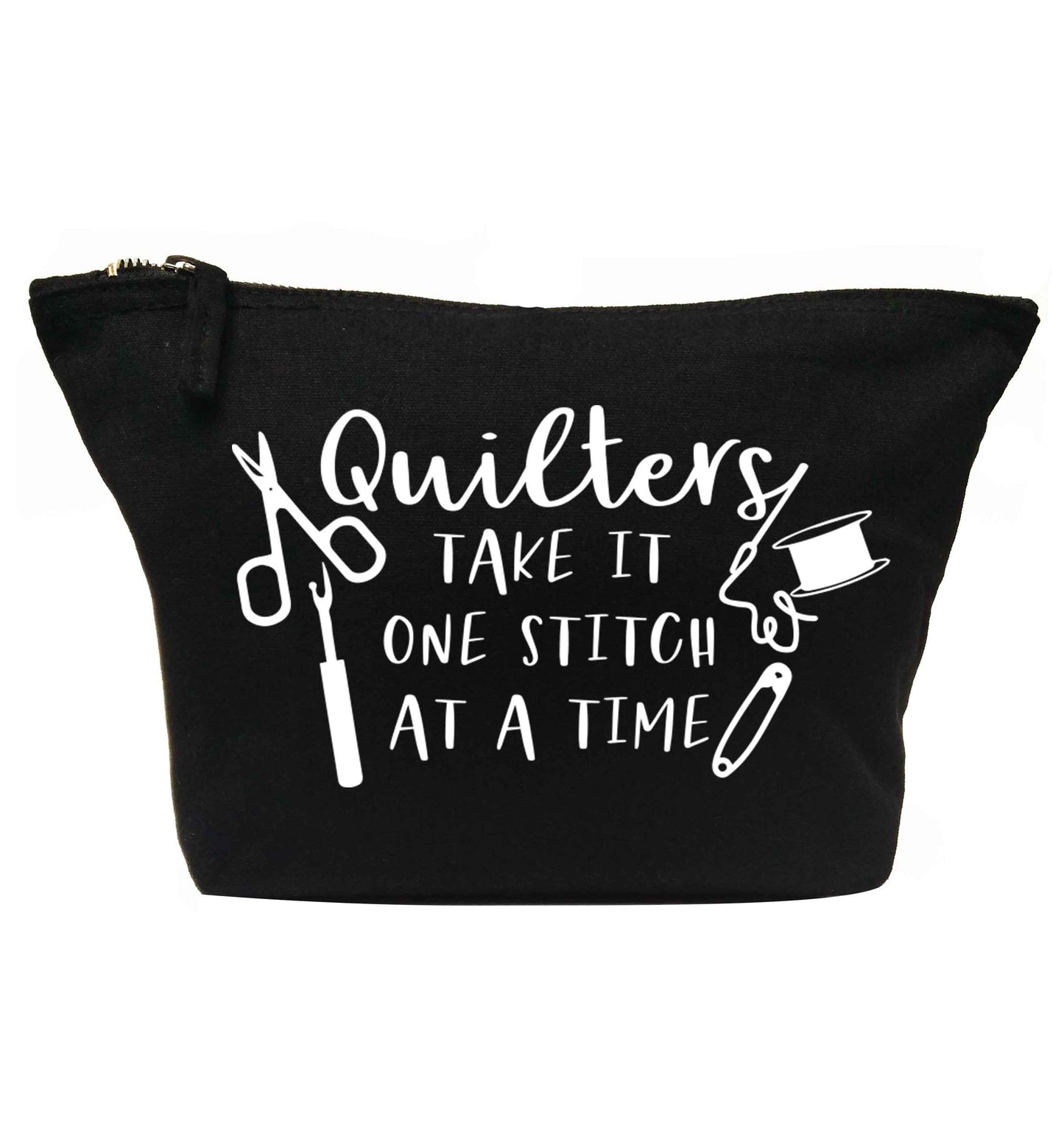 Quilters take it one stitch at a time  | makeup / wash bag