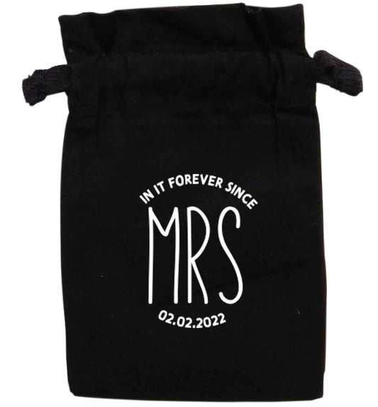 Mrs in it forever personalised date  | XS - L | Pouch / Drawstring bag / Sack | Organic Cotton | Bulk discounts available!