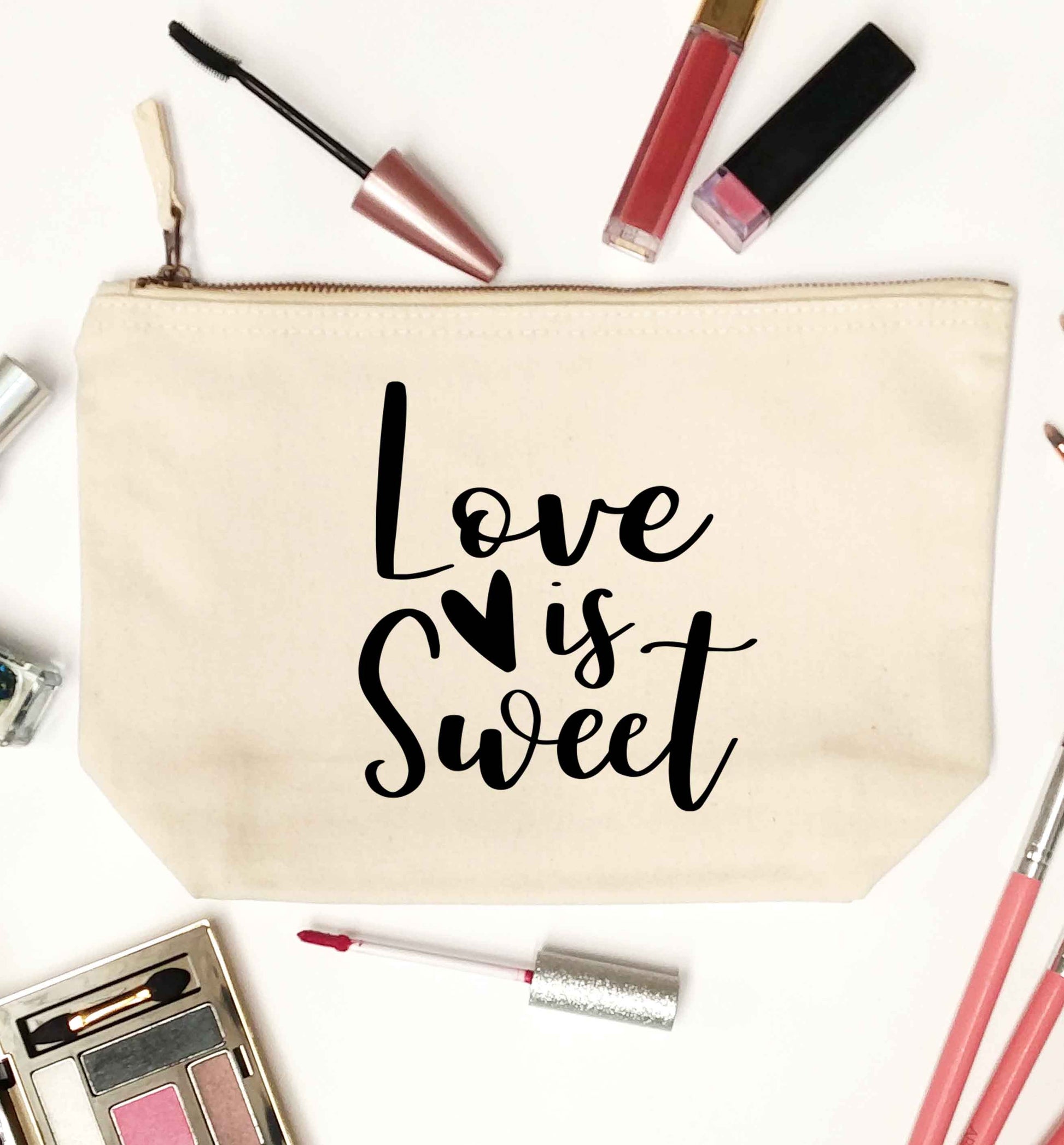 Love really does make the world go round! Ideal for weddings, valentines or just simply to show someone you love them!  natural makeup bag