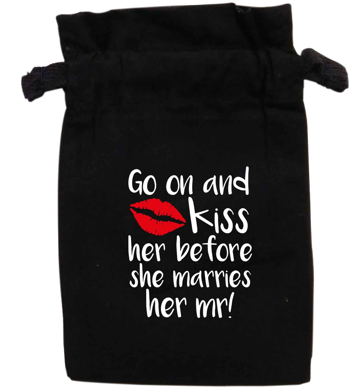 Kiss her before she marries her mr! | XS - L | Pouch / Drawstring bag / Sack | Organic Cotton | Bulk discounts available!